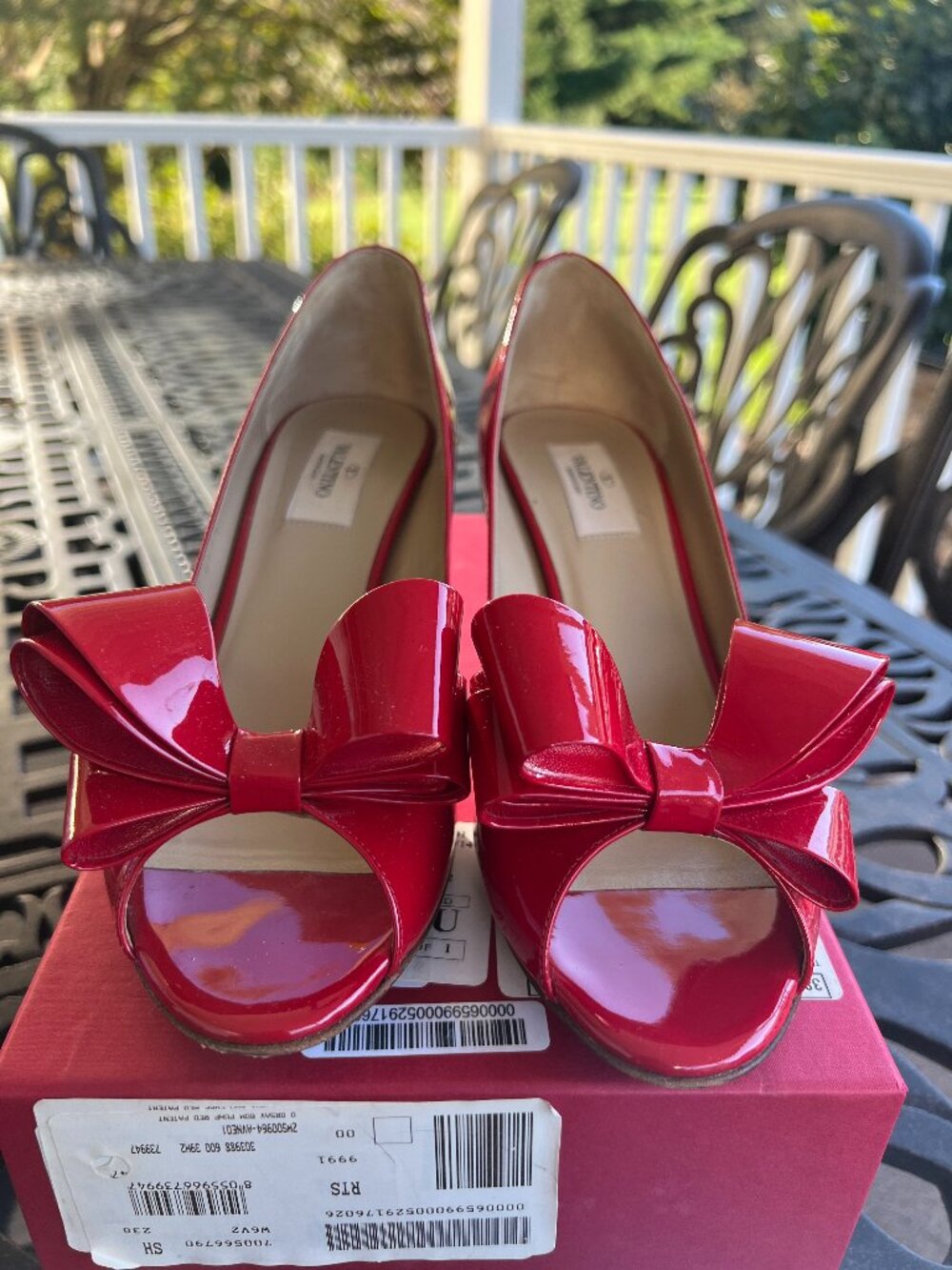 Valentino Garavani Red Patent Bow Peep Toe Pumps Size 39 / US 9
